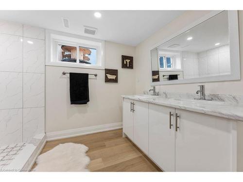 295 Glennie Avenue, Hamilton, ON - Indoor Photo Showing Bathroom