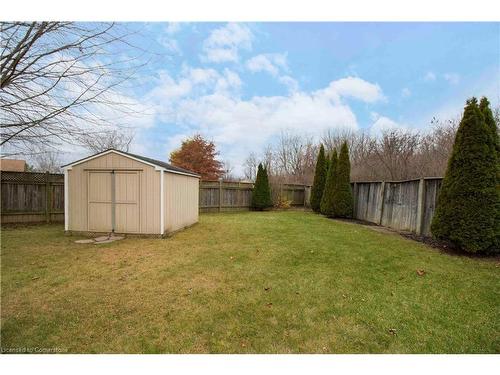 122 Braemar Avenue, Caledonia, ON - Outdoor With Backyard