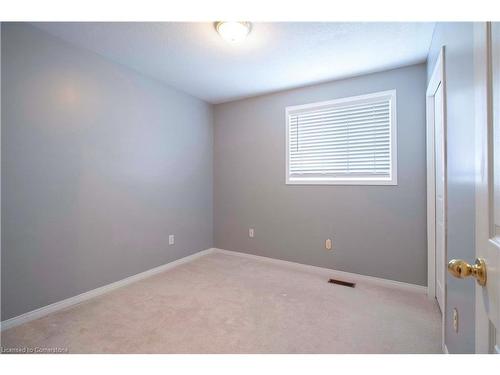 122 Braemar Avenue, Caledonia, ON - Indoor Photo Showing Other Room