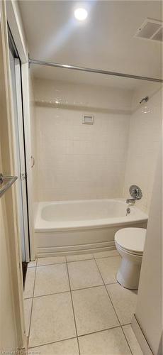 715-20 North Shore Boulevard W, Burlington, ON - Indoor Photo Showing Bathroom