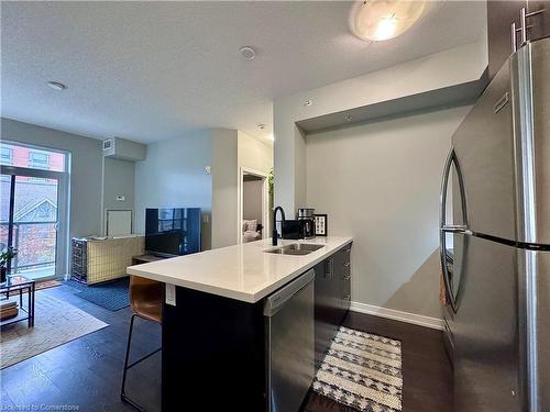 308-81 Robinson Street, Hamilton, ON - Indoor Photo Showing Kitchen With Double Sink