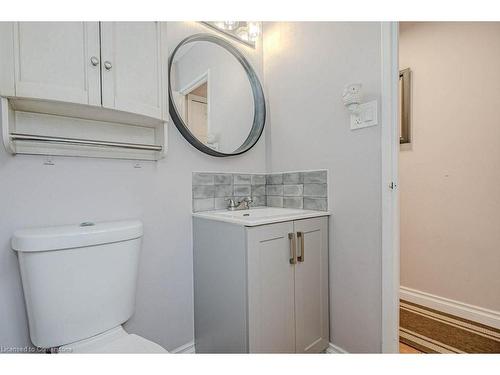 1268 Consort Crescent, Burlington, ON - Indoor Photo Showing Bathroom