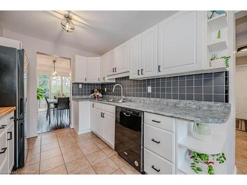 1268 Consort Crescent, Burlington, ON - Indoor Photo Showing Kitchen With Double Sink