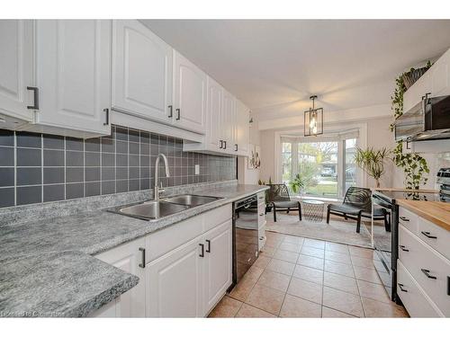 1268 Consort Crescent, Burlington, ON - Indoor Photo Showing Kitchen With Double Sink