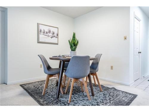 504-1201 North Shore Boulevard E, Burlington, ON - Indoor Photo Showing Dining Room