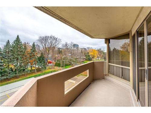 504-1201 North Shore Boulevard E, Burlington, ON - Outdoor With Balcony With Exterior