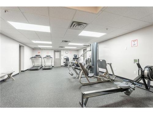 504-1201 North Shore Boulevard E, Burlington, ON - Indoor Photo Showing Gym Room