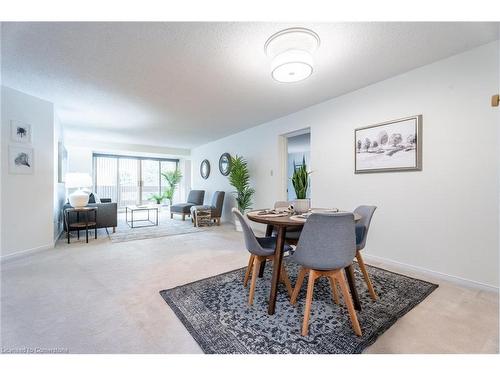 504-1201 North Shore Boulevard E, Burlington, ON - Indoor Photo Showing Dining Room