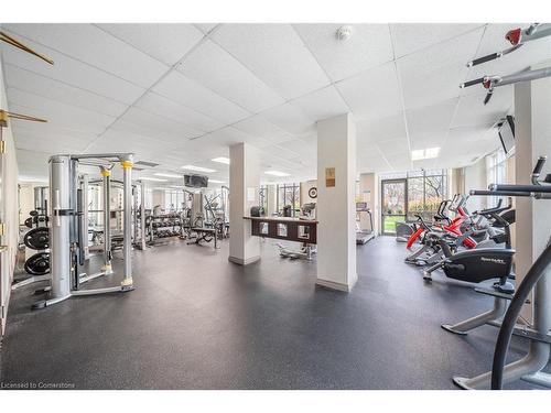 808-156 Enfield Place, Mississauga, ON - Indoor Photo Showing Gym Room