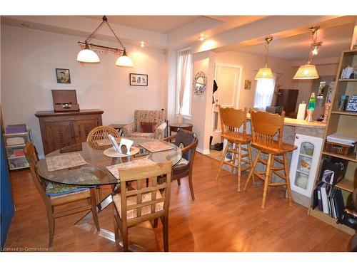 25 Chatham Street, Hamilton, ON - Indoor Photo Showing Dining Room