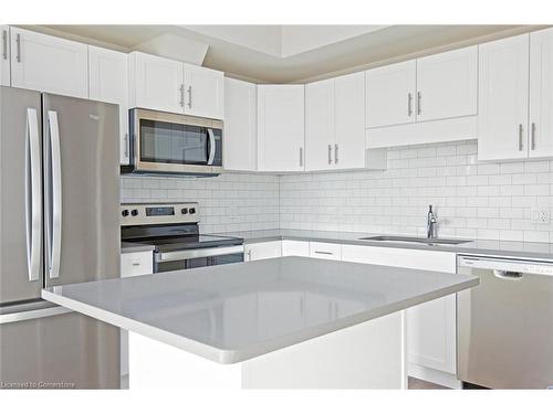 106-118 Summersides Boulevard, Fonthill, ON - Indoor Photo Showing Kitchen With Stainless Steel Kitchen With Upgraded Kitchen