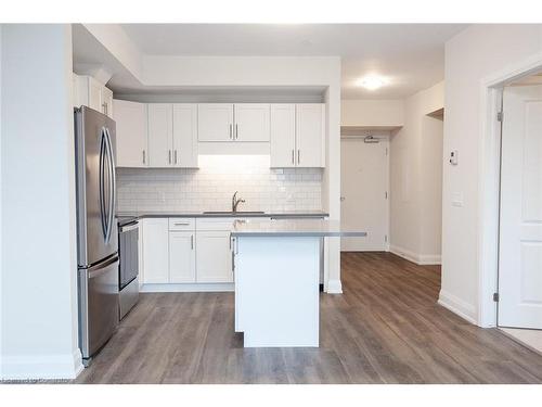 106-118 Summersides Boulevard, Fonthill, ON - Indoor Photo Showing Kitchen With Stainless Steel Kitchen With Upgraded Kitchen