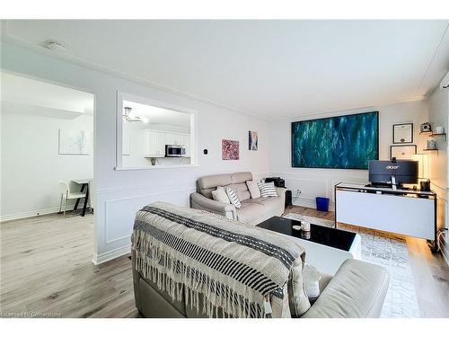 C-47 Metcalfe Crescent, Brantford, ON - Indoor Photo Showing Bedroom