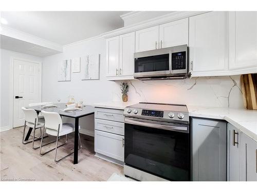 C-47 Metcalfe Crescent, Brantford, ON - Indoor Photo Showing Kitchen