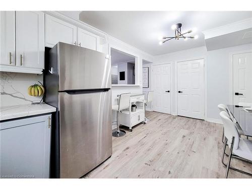 C-47 Metcalfe Crescent, Brantford, ON - Indoor Photo Showing Kitchen