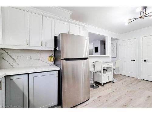 C-47 Metcalfe Crescent, Brantford, ON - Indoor Photo Showing Kitchen