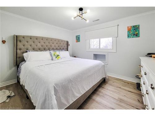 C-47 Metcalfe Crescent, Brantford, ON - Indoor Photo Showing Bedroom