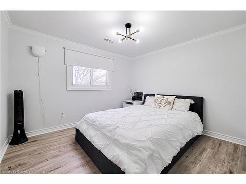 C-47 Metcalfe Crescent, Brantford, ON - Indoor Photo Showing Bedroom