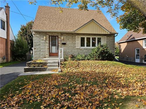 22 East 44Th Street, Hamilton, ON - Outdoor With Facade