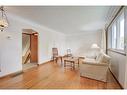 22 East 44Th Street, Hamilton, ON  - Indoor Photo Showing Living Room 