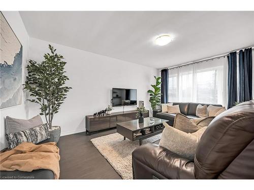 787 Upper Ottawa Street, Hamilton, ON - Indoor Photo Showing Living Room