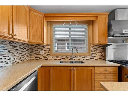 107 Dorchester Drive, Grimsby, ON - Indoor Photo Showing Kitchen With Double Sink