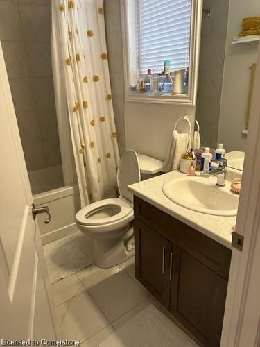 31 Ladd Avenue, Brantford, ON - Indoor Photo Showing Bathroom