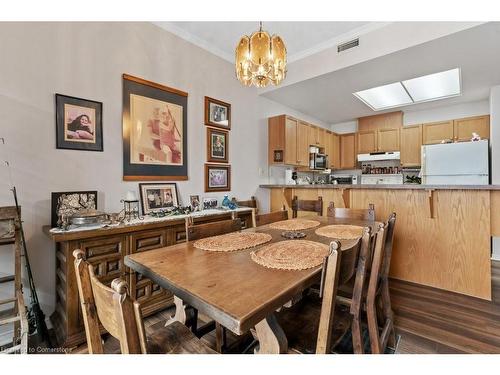 107-210 Main Street E, Dunnville, ON - Indoor Photo Showing Dining Room