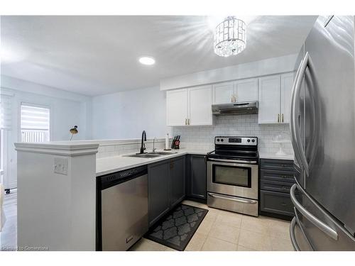 77-535 Margaret Street, Cambridge, ON - Indoor Photo Showing Kitchen