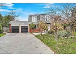 1281 Abbey Court  Burlington, ON L7P 3R4