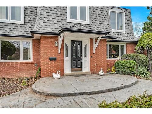 1281 Abbey Court, Burlington, ON - Outdoor