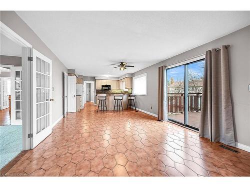 1281 Abbey Court, Burlington, ON - Indoor Photo Showing Other Room