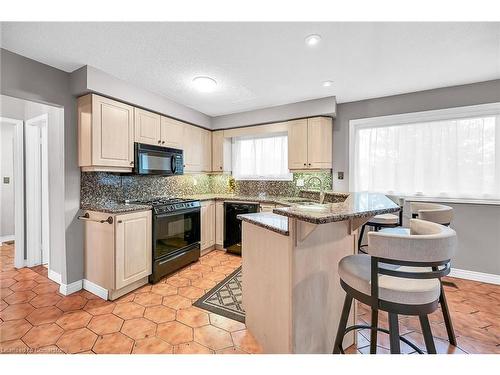 1281 Abbey Court, Burlington, ON - Indoor Photo Showing Kitchen With Upgraded Kitchen