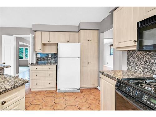 1281 Abbey Court, Burlington, ON - Indoor Photo Showing Kitchen