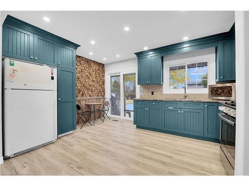 46 Oriole Crescent, Grimsby, ON - Indoor Photo Showing Kitchen