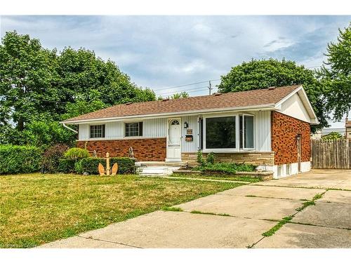 46 Oriole Crescent  Grimsby, ON L3M 3X6