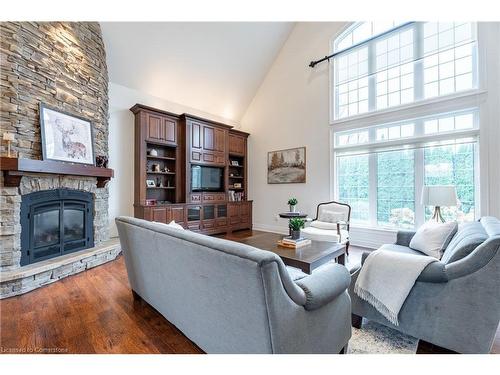 2 Bunny Glen Drive, Niagara-On-The-Lake, ON - Indoor Photo Showing Living Room With Fireplace