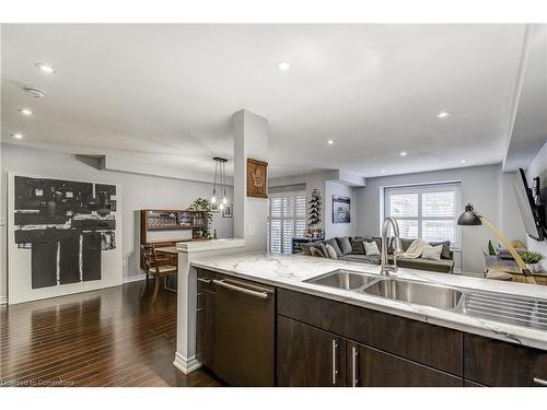 18-362 Plains Road E, Burlington, ON - Indoor Photo Showing Kitchen With Double Sink