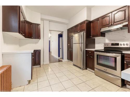 173 Oak Avenue, Hamilton, ON - Indoor Photo Showing Kitchen