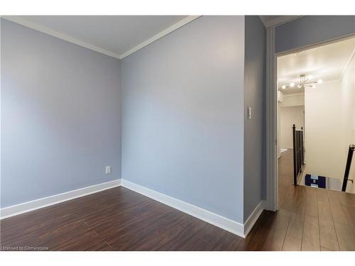 173 Oak Avenue, Hamilton, ON - Indoor Photo Showing Other Room