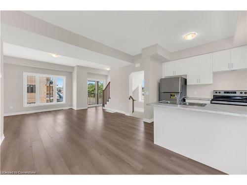 1-19 Picardy Drive, Hamilton, ON - Indoor Photo Showing Kitchen With Double Sink