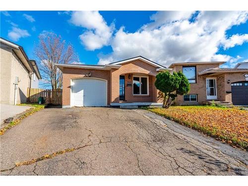 Upper-70 Lampman Crescent, Thorold, ON - Outdoor With Facade