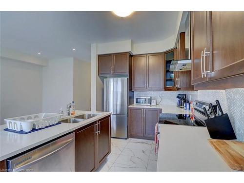 14 Ellis Avenue, Caledonia, ON - Indoor Photo Showing Kitchen With Double Sink