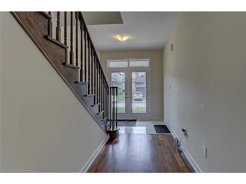 14 Ellis Avenue, Caledonia, ON - Indoor Photo Showing Other Room