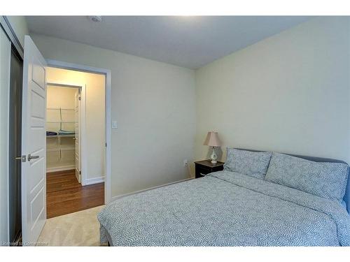 14 Ellis Avenue, Caledonia, ON - Indoor Photo Showing Bedroom