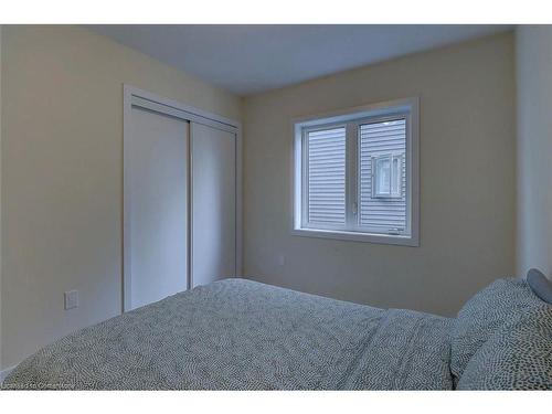 14 Ellis Avenue, Caledonia, ON - Indoor Photo Showing Bedroom