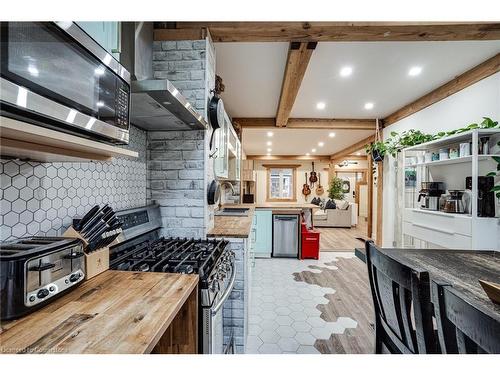 157 East 19Th Street, Hamilton, ON - Indoor Photo Showing Kitchen With Upgraded Kitchen