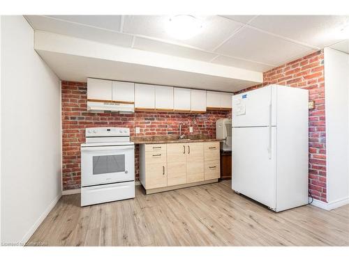 Basement-70 Lampman Crescent, Thorold, ON - Indoor Photo Showing Kitchen