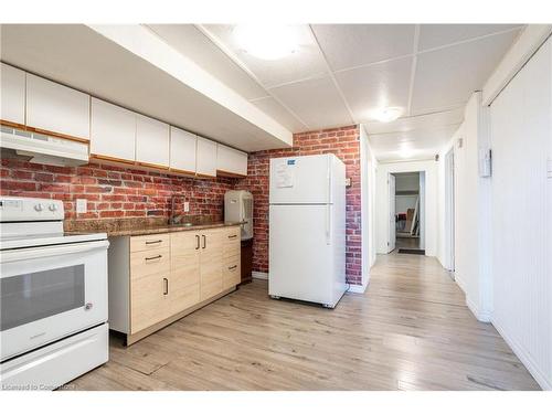 Basement-70 Lampman Crescent, Thorold, ON - Indoor Photo Showing Kitchen