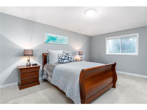 49 Conrad Place, Grimsby, ON - Indoor Photo Showing Bedroom